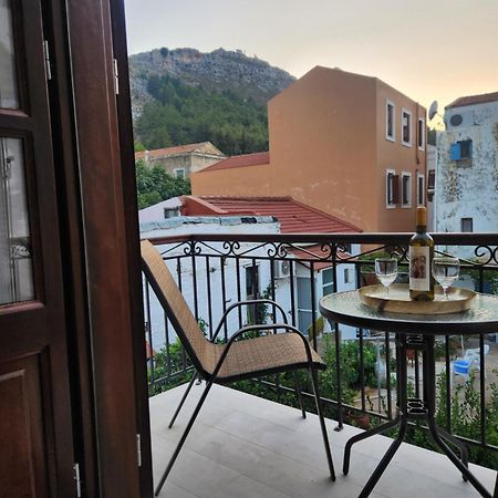 Meyísti Traditional Apartments Alexandra מראה חיצוני תמונה