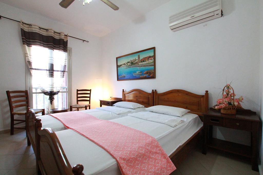 Meyísti Traditional Apartments Alexandra חדר תמונה