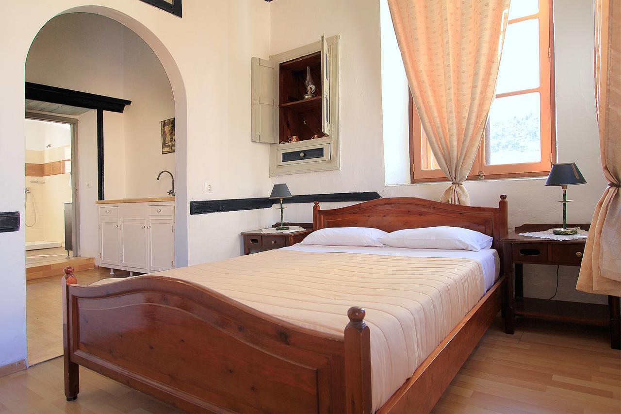 Meyísti Traditional Apartments Alexandra מראה חיצוני תמונה